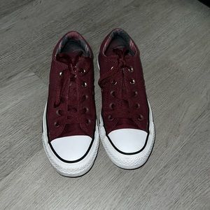 Burgundy converse shoes
